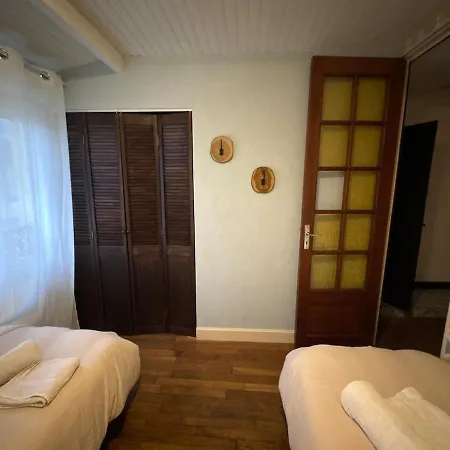 Townhouse, Sleeps 4, Hypercenter
