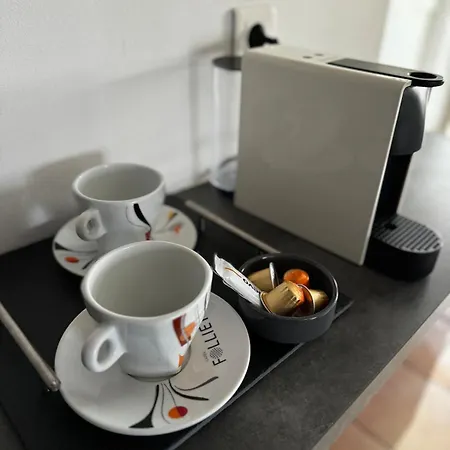 Townhouse, Sleeps 4, Hypercenter شقة Vouziers